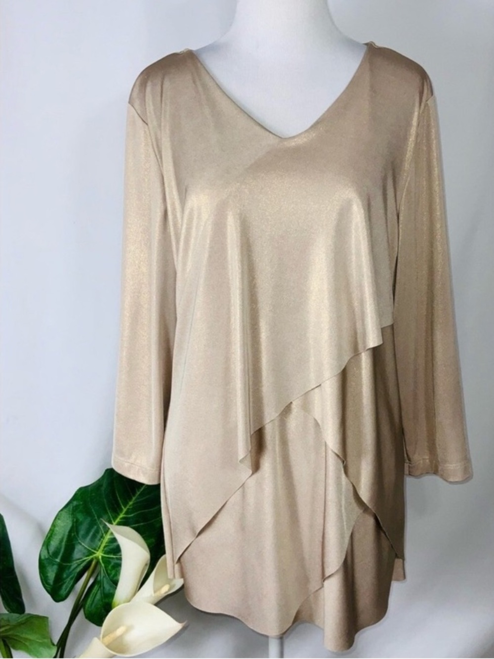 Chico's Women’s L Liquid Gold V-Neck Asymmetrical Layered Drape Tunic Top in EUC
